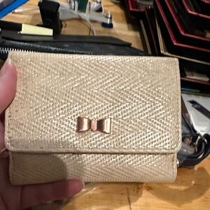 Buxton Elegant Gold Women's Wallet